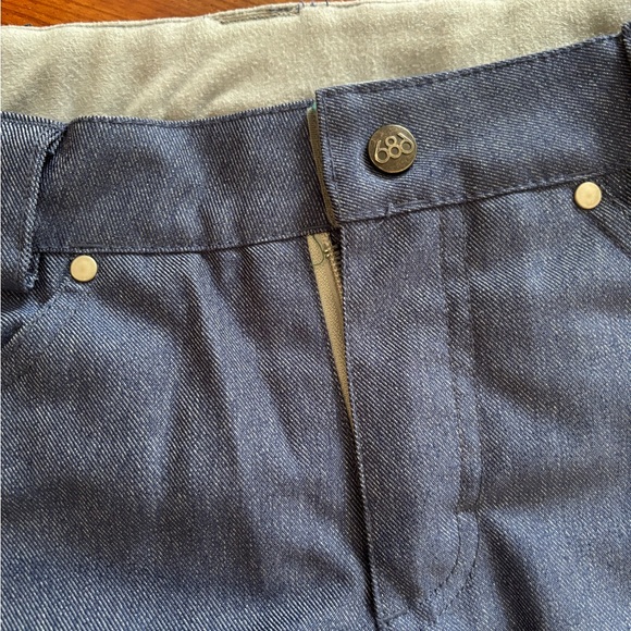 686 Technical Apparel Boys Snow Pants - Picture 4 of 7